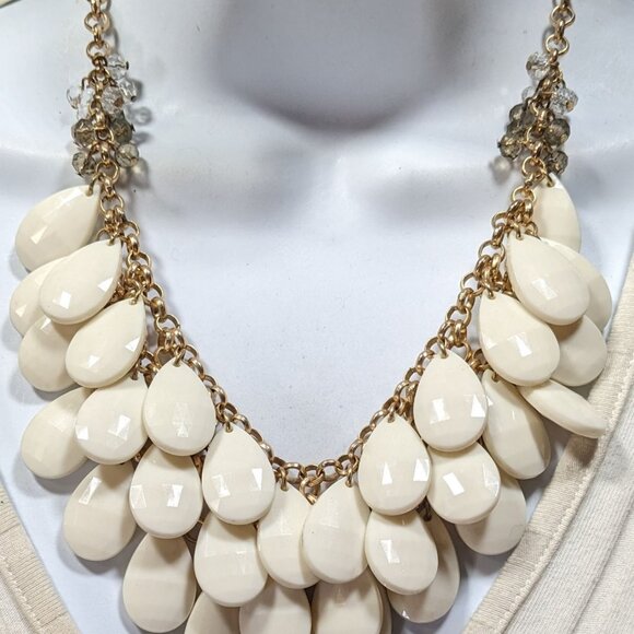White Teardrop Bib Acrylic Beaded Statement Necklace With Glass Accents - Picture 4 of 6